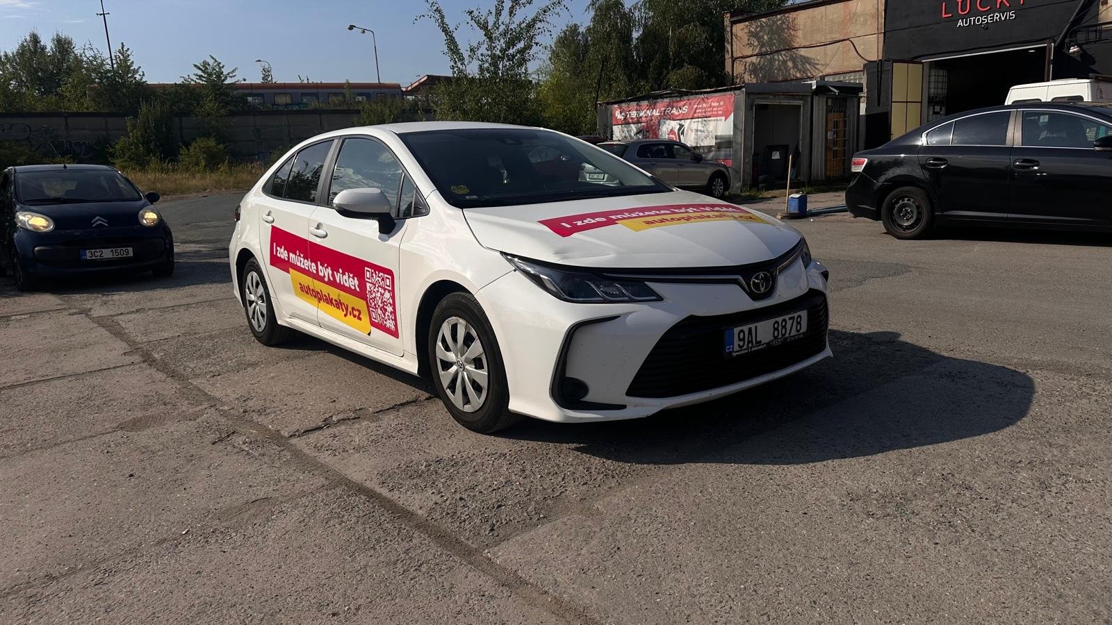 TOYOTA COROLLA